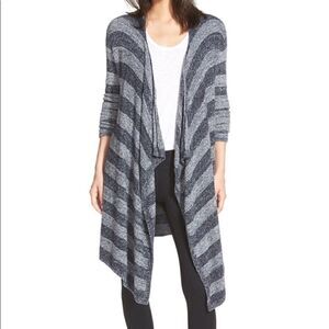 BAREFOOT DREAMS Bamboo Chic Lite Knit Calypso grey striped